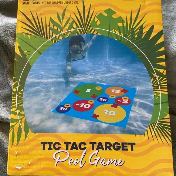 Tic Tac Target Pool Game - Colorful Water Fun - Picture 1 of 3